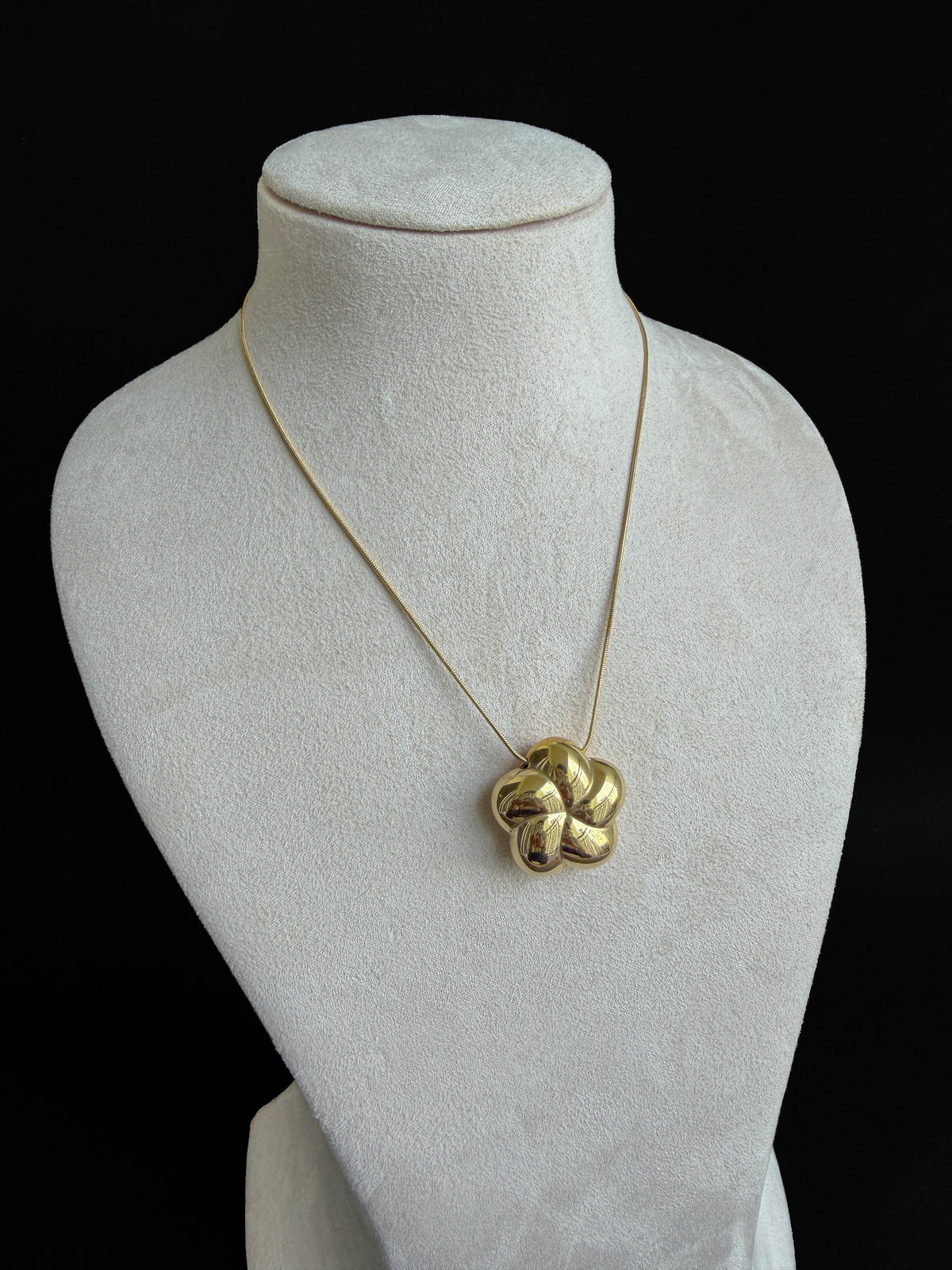 Sculpted Bloom pendent